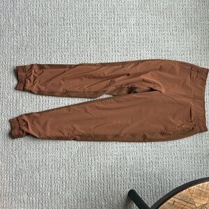 Athlete Brooklyn Johger- lined- rusty orange